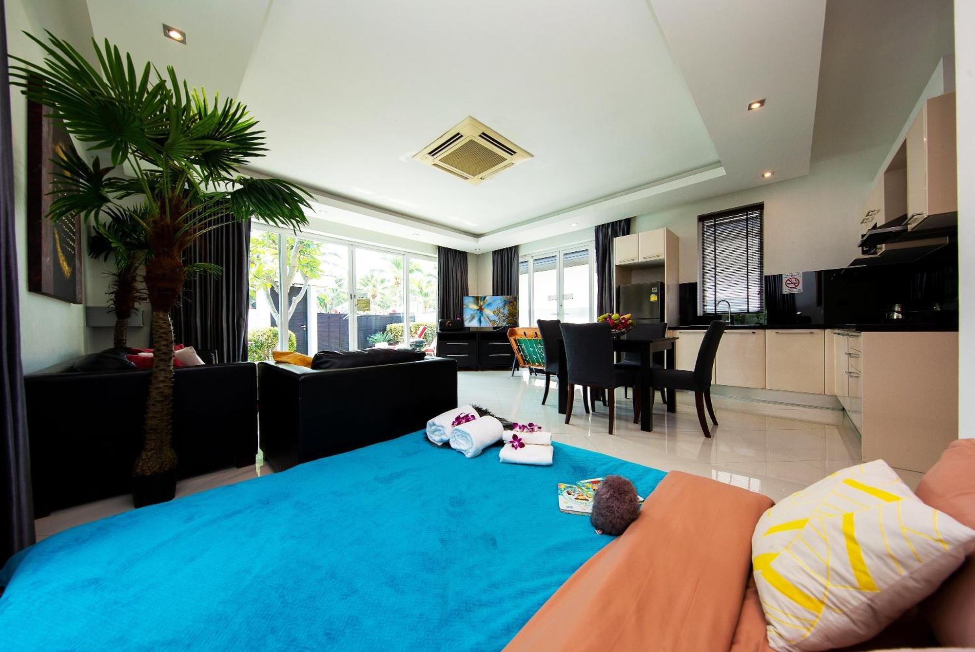 Colibri Pool Villa Pattaya Jomtien Beach Rum bild